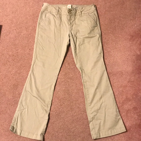 Arizona Jean Company Pants - JC Penney’s Arizona Jeans Juniors Khaki Pants Arizona Jean Company Pants - JC Penney’s Arizona Jeans Juniors Khaki Pants